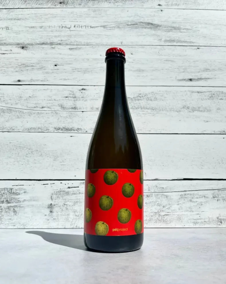 750 mL bottle of Pét Project Cider - Golden Russet
