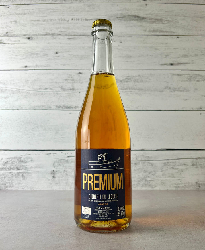 Photo of a 750 mL bottle of Cidrerie du Leguer Premium Cidre de Bretagne 