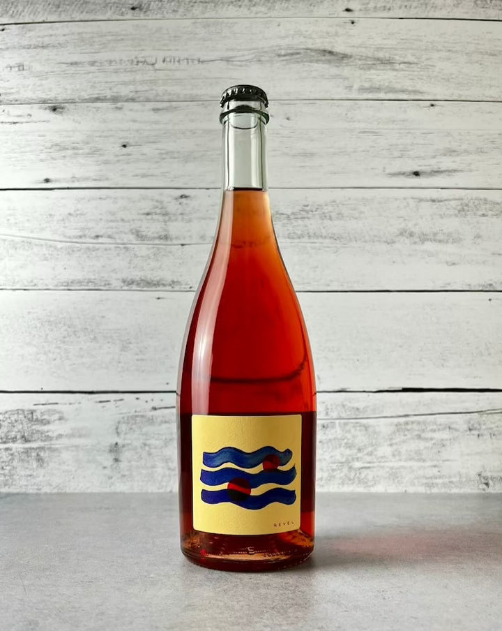 750 mL bottle of Revel Cider Waves