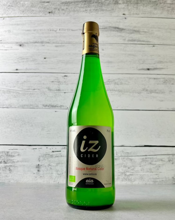 750 mL bottle of Sidreria Izeta IZ Basque Natural Cider