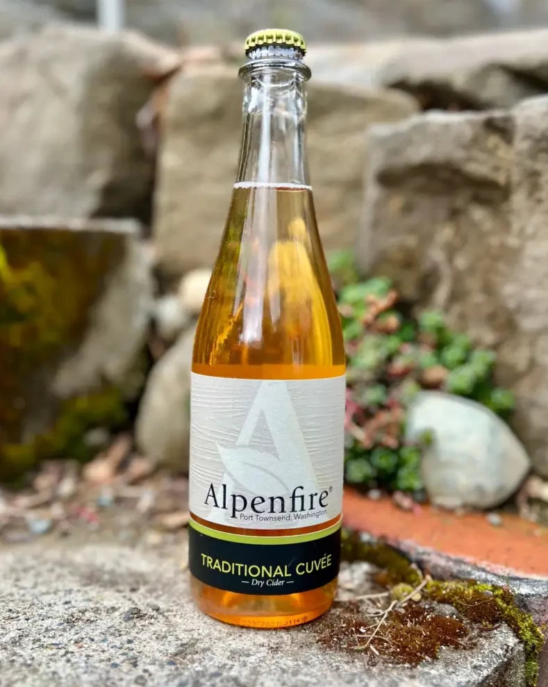 500 mL clear glass bottle of Alpenfire Traditional Cuvée Dry Cider