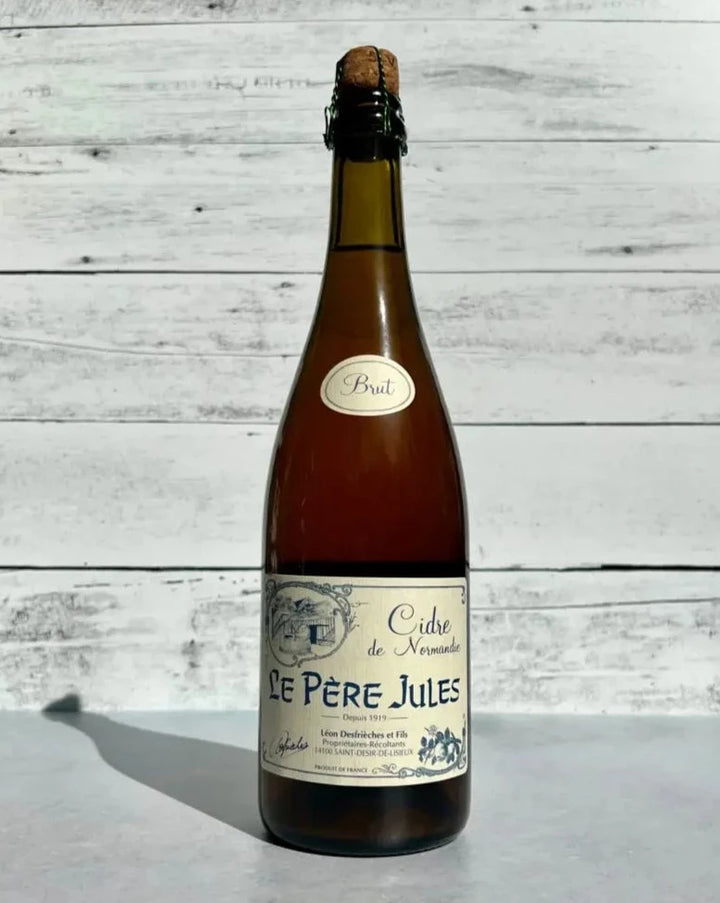 750 mL bottle of Le Père Jules Cidre de Normandie Brut cider